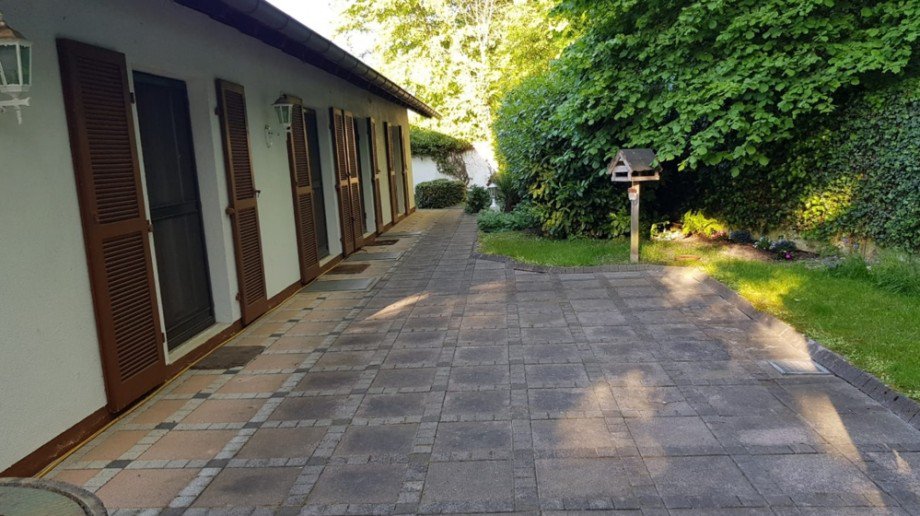 Terrasse R�ckseite Einfamilienhaus Gerolsheim