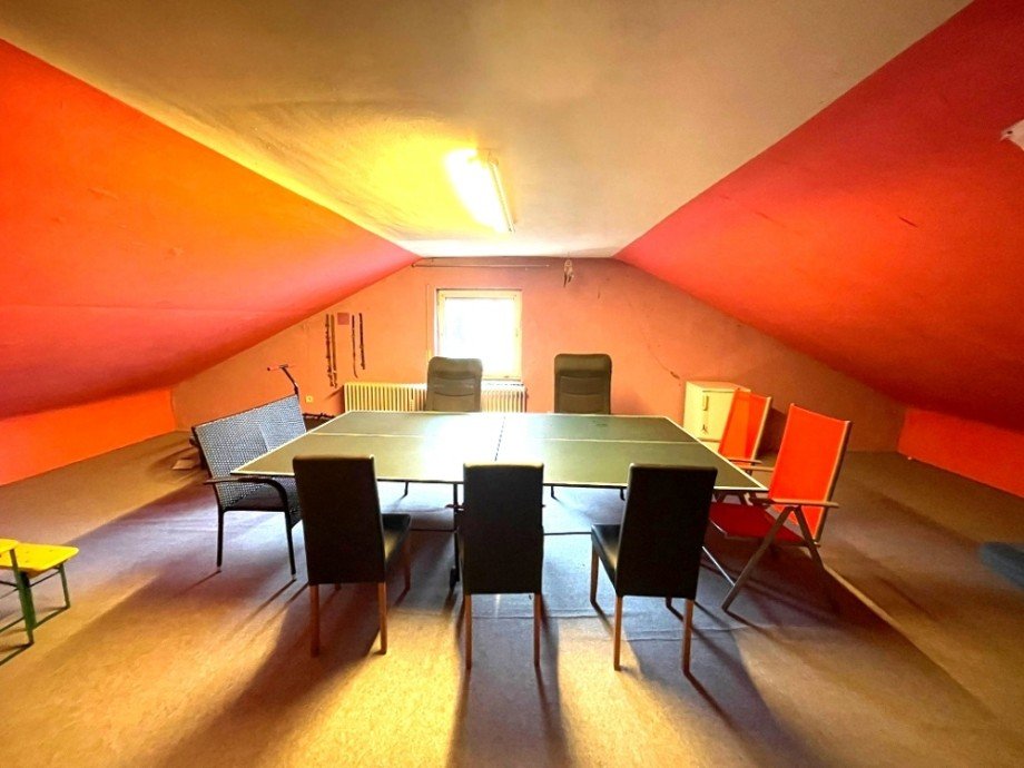 Zimmer im DG Einfamilienhaus Sinsheim / Rohrbach