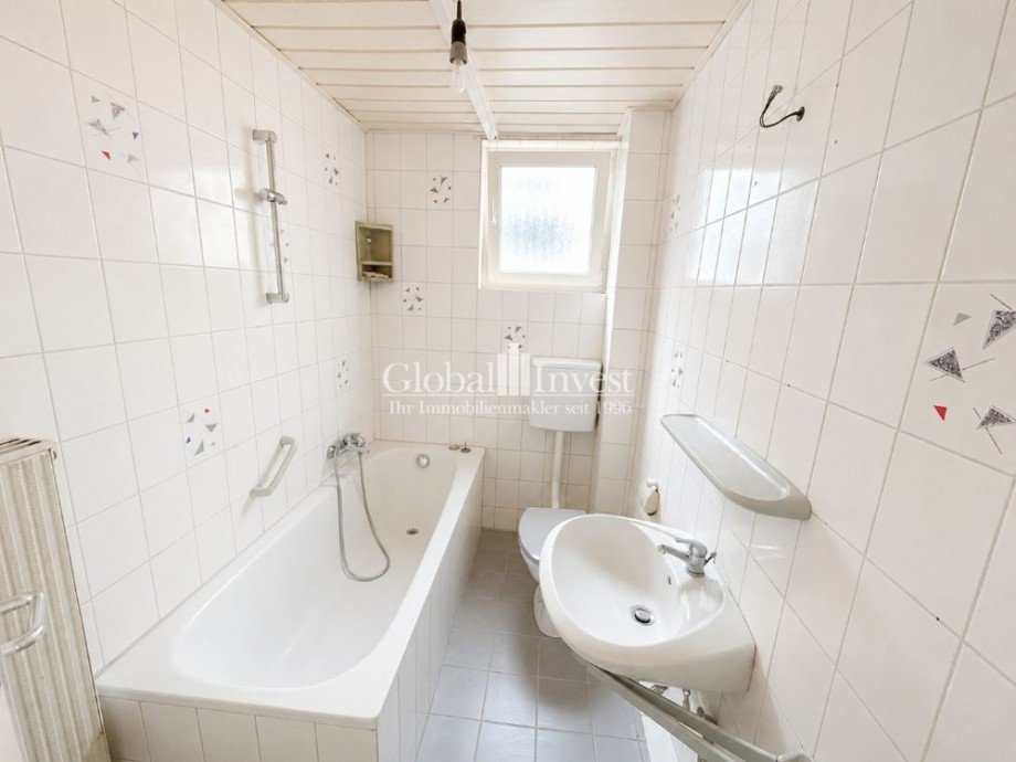 Badezimmer EG Zweifamilienhaus Stutensee / Friedrichstal