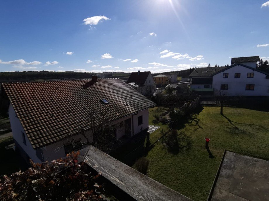 Blick zum Garten Mehrfamilienhaus H�pfingen