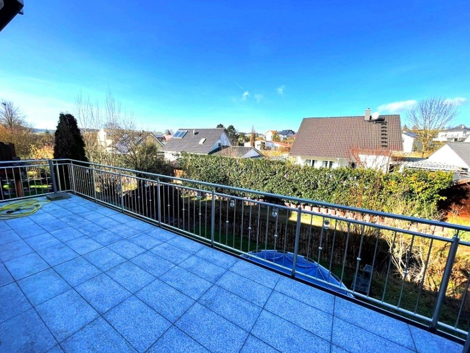 Balkon EG Doppelhaush�lfte Neckarbischofsheim