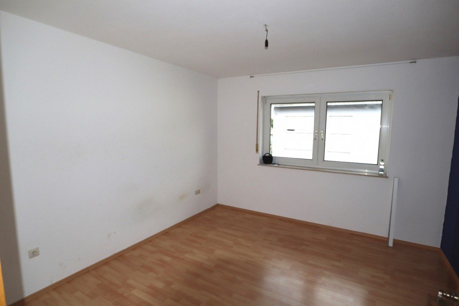 Schlafzimmer Etagenwohnung Schwetzingen