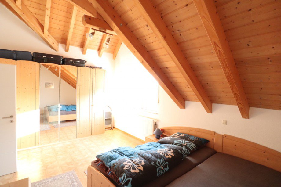 Schlafzimmer Doppelhaush�lfte Sinsheim