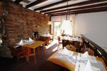 ZUgang Terrasse Gastro GLOBAL INVEST SINSHEIM | Tolles 1-2 Familienhaus in bester Innenstadt-Lage von Wiesloch
