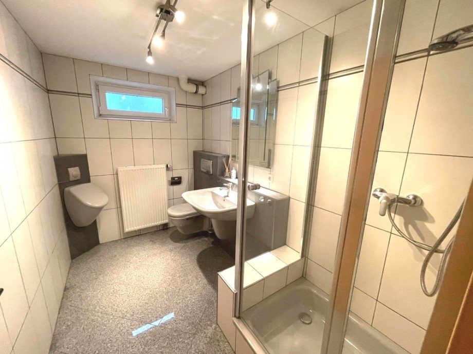 Badezimmer Untergeschoss Einfamilienhaus Oberhausen-Rheinhausen / Oberhausen
