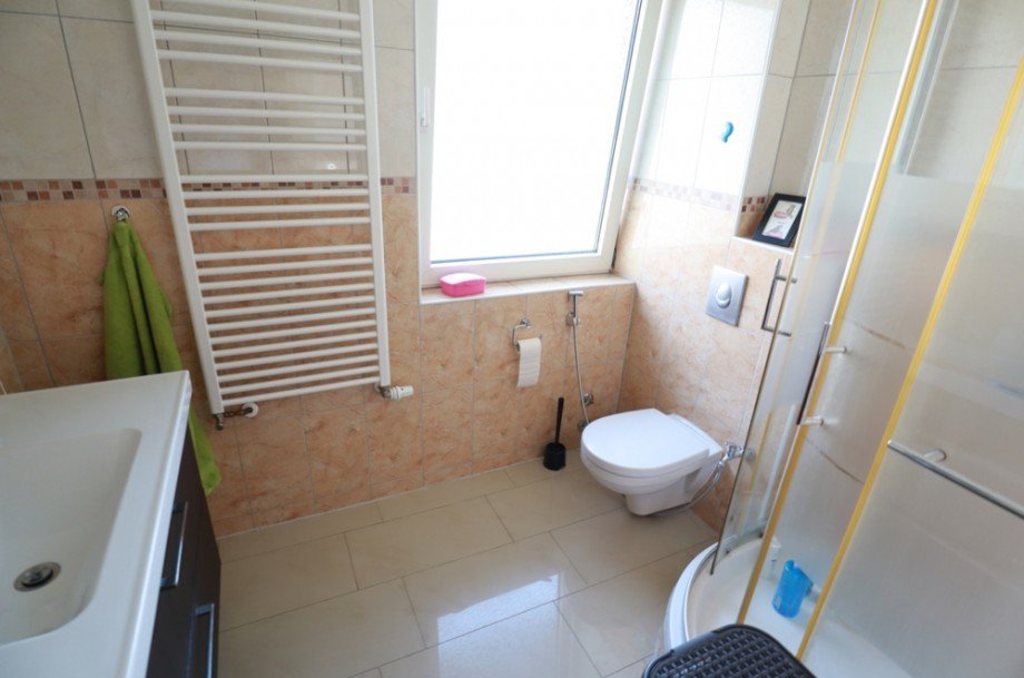Badezimmer OG Zweifamilienhaus Ludwigshafen am Rhein / Mundenheim