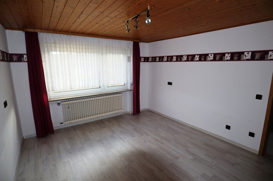 Schlaf- oder Kinderzimmer Doppelhaush�lfte Zuzenhausen