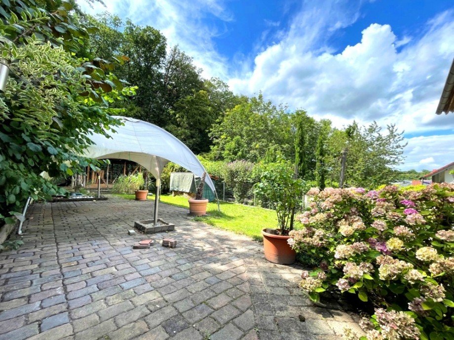 Garten Doppelhaush�lfte M�hlhausen