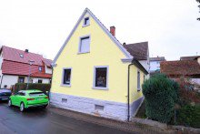 Hausansicht Kleine, toll renovierte Doppelhaush�lfte in Sinsheim-Waldangelloch