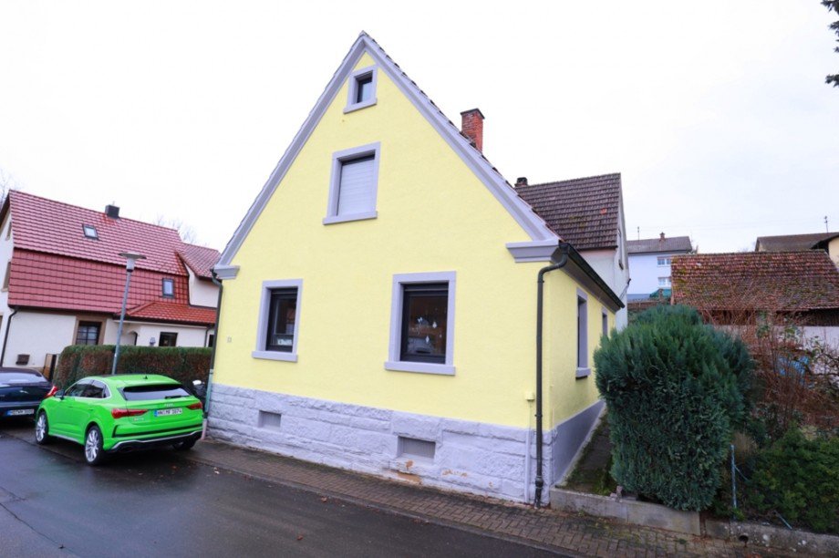 Hausansicht Doppelhaush�lfte Sinsheim / Waldangelloch