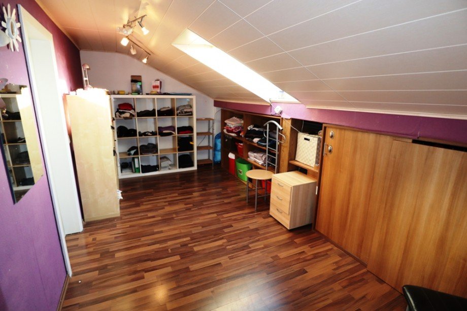 Ankleide Dachgeschoss Einfamilienhaus Sinsheim