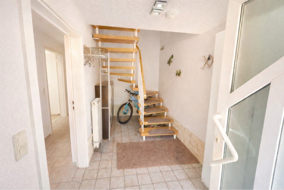 Diele mit Garderobe Doppelhaush�lfte Sinsheim / D�hren