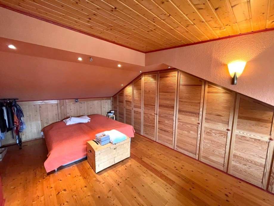 Schlafzimmer Doppelhaush�lfte Sinsheim / Hoffenheim