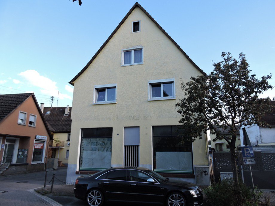 Frontansicht Einfamilienhaus Sinsheim