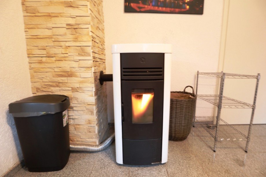 Pelletofen Doppelhaush�lfte Sinsheim / Waldangelloch