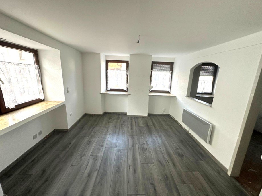 Wohnzimmer EG Mehrfamilienhaus Sinsheim