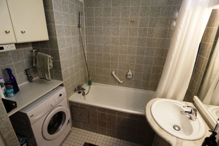 Badezimmer.png Etagenwohnung Heidelberg