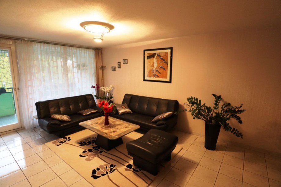 Wohnzimmer.png Etagenwohnung Heidelberg