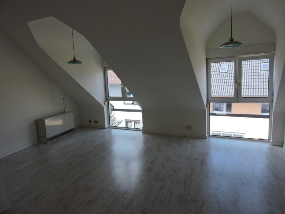Wohnzimmer/Eingangsbereich Maisonettewohnung �stringen