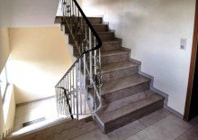 Treppenhaus GLOBAL INVEST SINSHEIM | Tolles Einfamilienhaus mit Einliegerwohnung mit �ber 330m� Wohnfl�che in Schefflenz