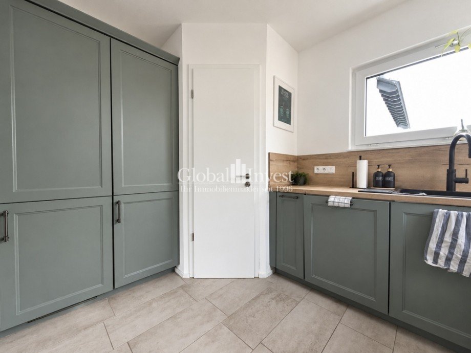K�che/Speisekammer Einfamilienhaus Sinsheim / Adersbach
