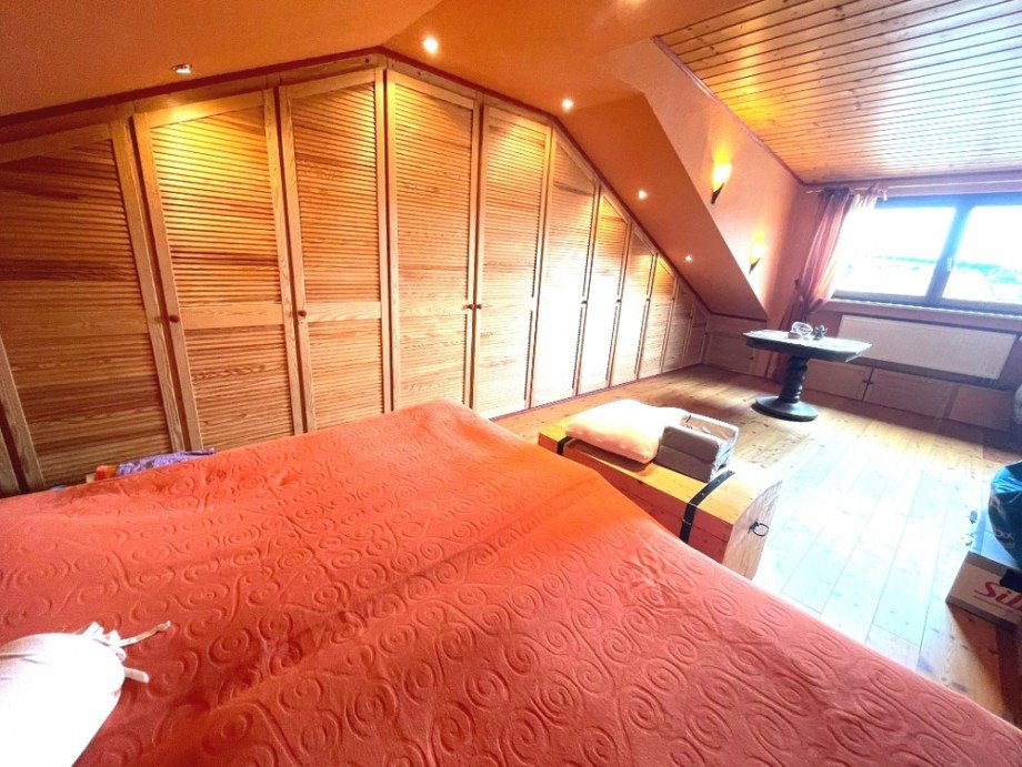 Schlafzimmer Doppelhaush�lfte Sinsheim / Hoffenheim