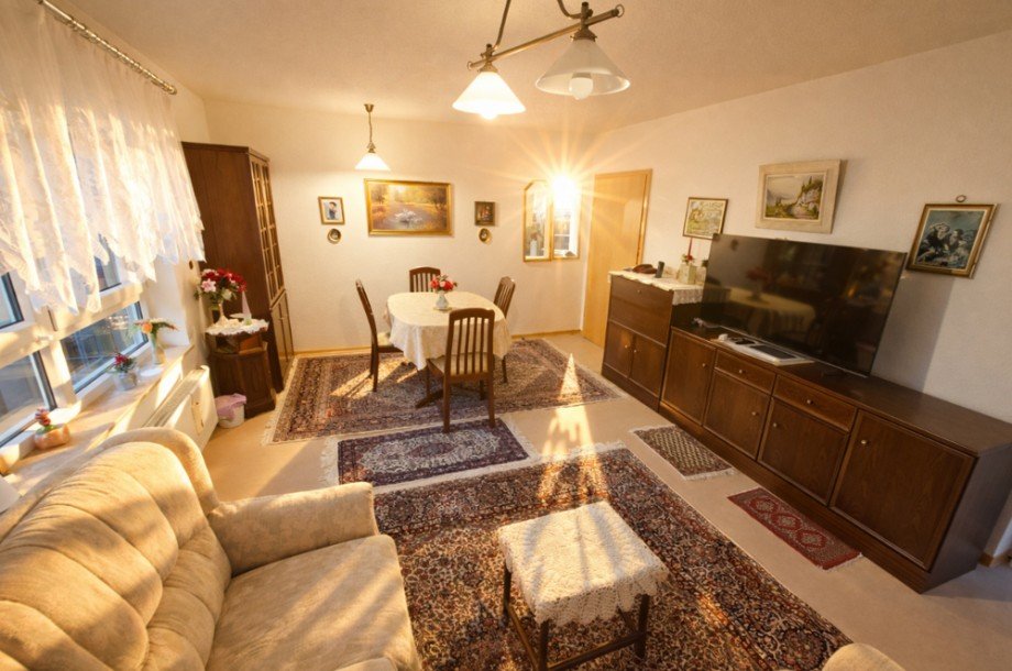 Wohnzimmer Etagenwohnung Lauda-K�nigshofen