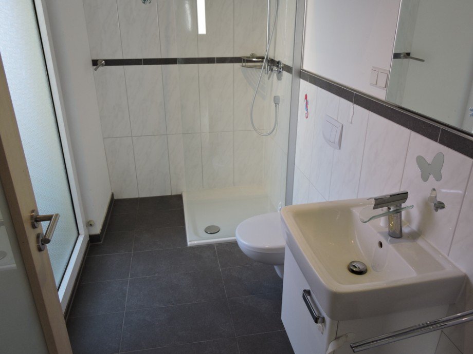 Duschbad EG Doppelhaush�lfte Bad Sch�nborn
