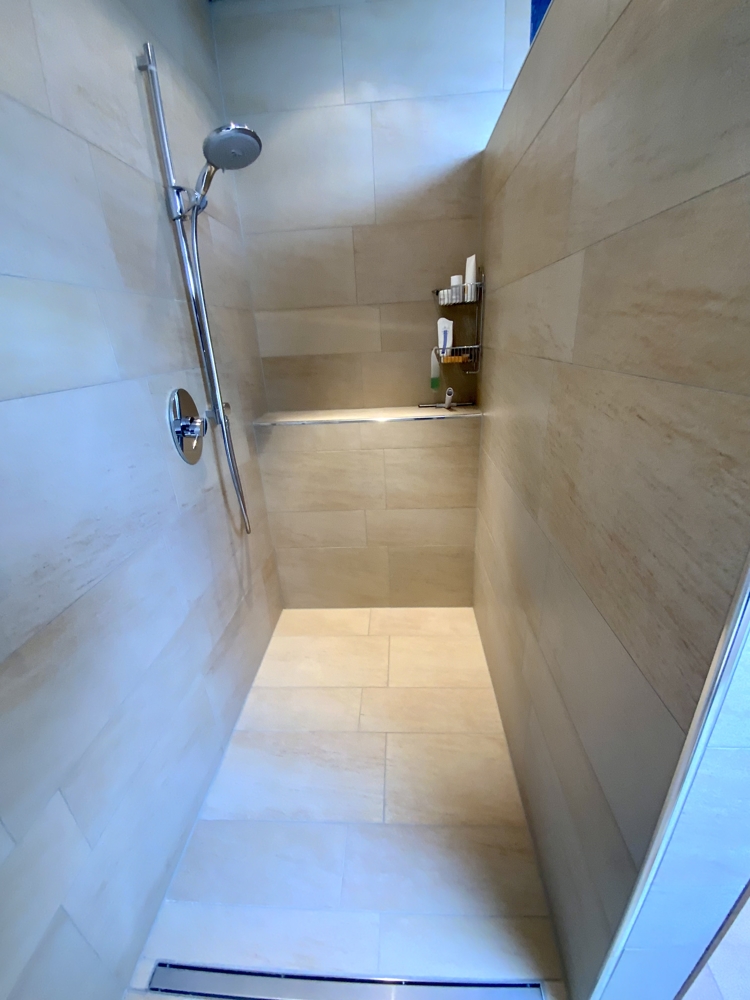 Dusche Einfamilienhaus Wagh�usel / Kirrlach